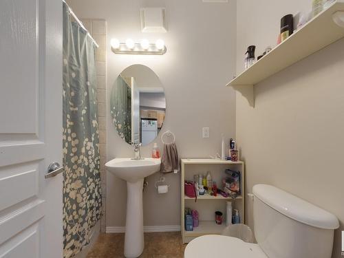 162 4823 104A Street, Edmonton, AB - Indoor Photo Showing Bathroom