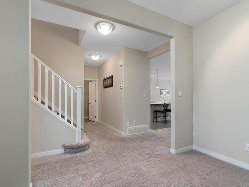 805 Armitage Wynd, Edmonton, AB - Indoor Photo Showing Other Room