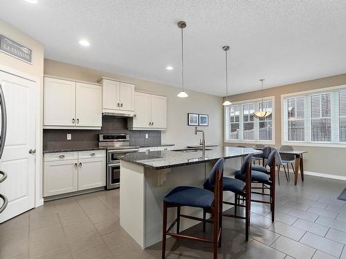 805 Armitage Wynd, Edmonton, AB - Indoor Photo Showing Kitchen With Upgraded Kitchen