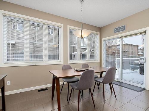 805 Armitage Wynd, Edmonton, AB - Indoor Photo Showing Dining Room