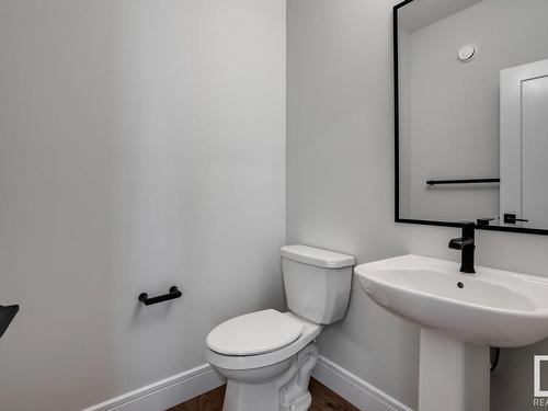 8 Brickyard Way, Stony Plain, AB - Indoor Photo Showing Bathroom