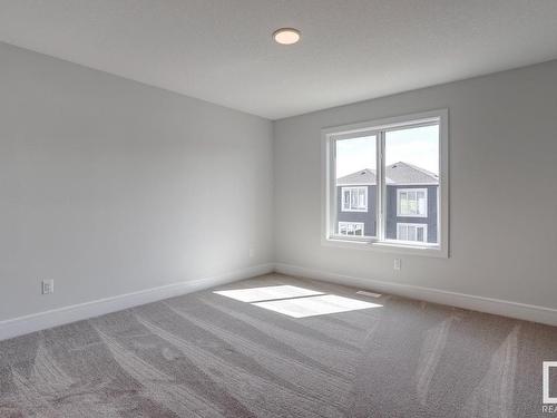 8 Brickyard Way, Stony Plain, AB - Indoor Photo Showing Other Room