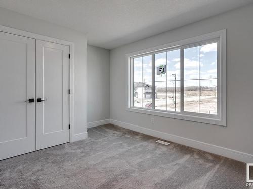 8 Brickyard Way, Stony Plain, AB - Indoor Photo Showing Other Room