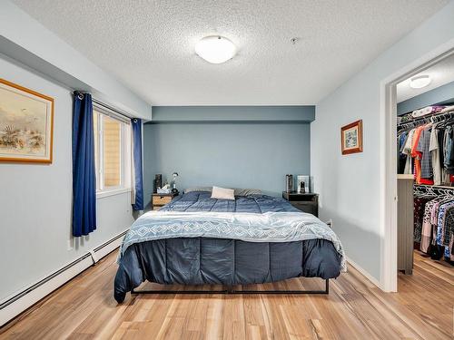 220 13635 34 Street, Edmonton, AB - Indoor Photo Showing Bedroom