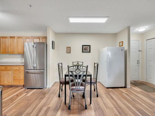 220 13635 34 Street, Edmonton, AB - Indoor