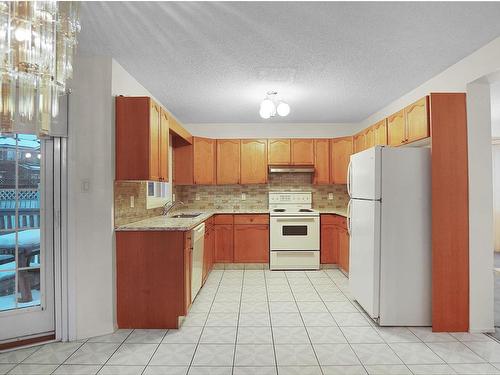 15923 129 Street, Edmonton, AB - Indoor Photo Showing Kitchen With Double Sink