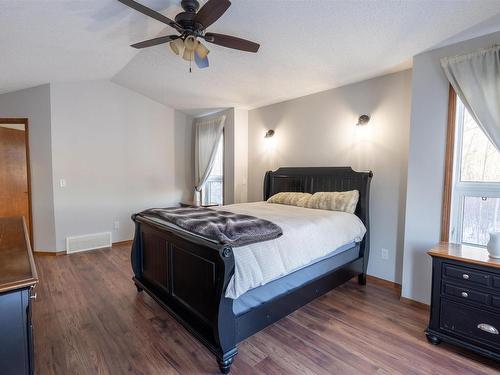 21 54514 Rge Rd 12, Rural Lac Ste. Anne County, AB - Indoor Photo Showing Bedroom