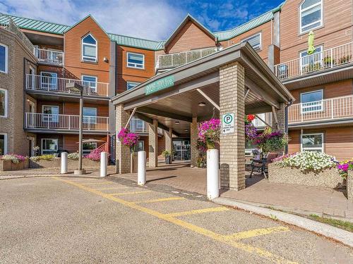 212 9926 100 Avenue, Fort Saskatchewan, AB - Outdoor With Balcony With Facade