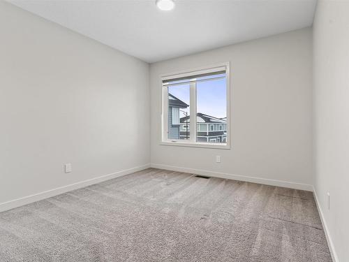 9226 Pear Drive, Edmonton, AB - Indoor Photo Showing Other Room