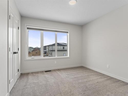 9226 Pear Drive, Edmonton, AB - Indoor Photo Showing Other Room