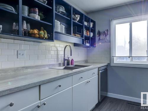 35 14803 34 Street, Edmonton, AB - Indoor Photo Showing Kitchen