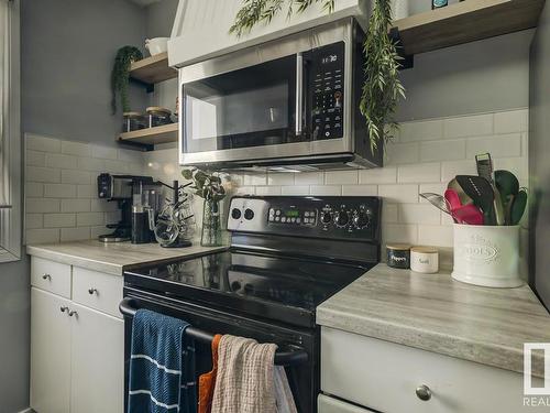 35 14803 34 Street, Edmonton, AB - Indoor Photo Showing Kitchen