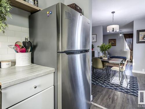 35 14803 34 Street, Edmonton, AB - Indoor Photo Showing Kitchen