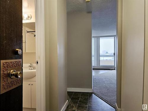 401 10883 Saskatchewan Drive, Edmonton, AB - Indoor Photo Showing Other Room