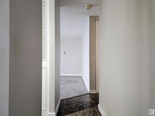 401 10883 Saskatchewan Drive, Edmonton, AB - Indoor Photo Showing Other Room