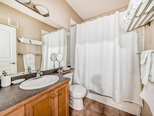 101 8619 111 Street, Edmonton, AB - Indoor Photo Showing Bathroom