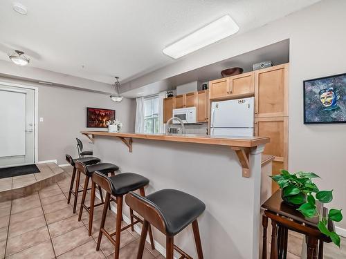 101 8619 111 Street, Edmonton, AB - Indoor Photo Showing Kitchen