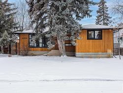 8932 142 Street  Edmonton, AB T5R 0M5