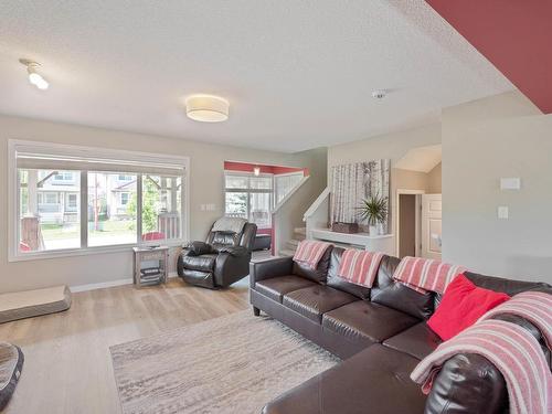 401 Songhurst Place, Leduc, AB - Indoor Photo Showing Living Room