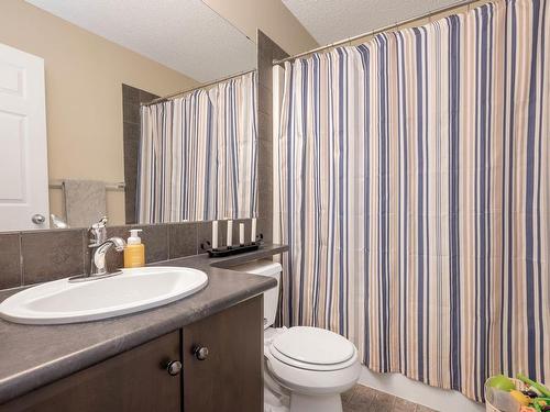 401 Songhurst Place, Leduc, AB - Indoor Photo Showing Bathroom