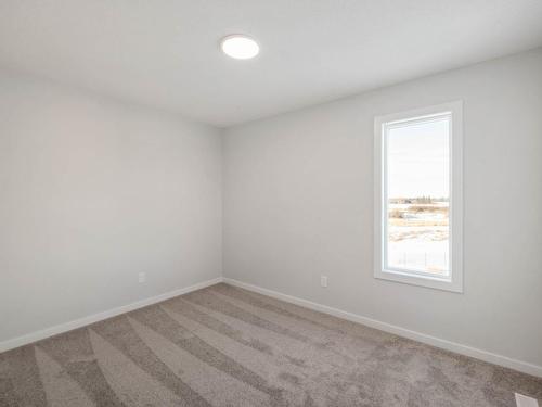 17432 2 Street, Edmonton, AB - Indoor Photo Showing Other Room