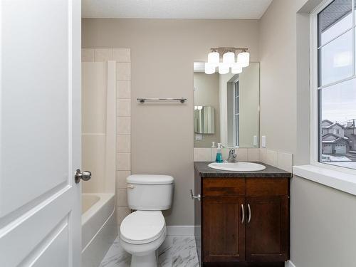 116 61 Street, Edmonton, AB - Indoor Photo Showing Bathroom