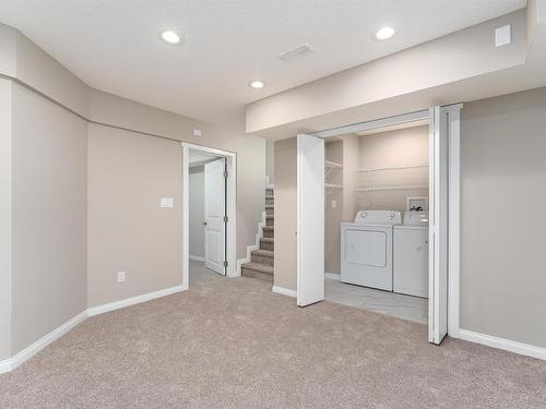 116 61 Street, Edmonton, AB - Indoor Photo Showing Laundry Room