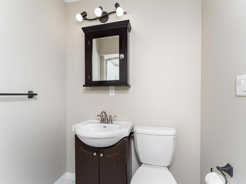 116 61 Street, Edmonton, AB - Indoor Photo Showing Bathroom