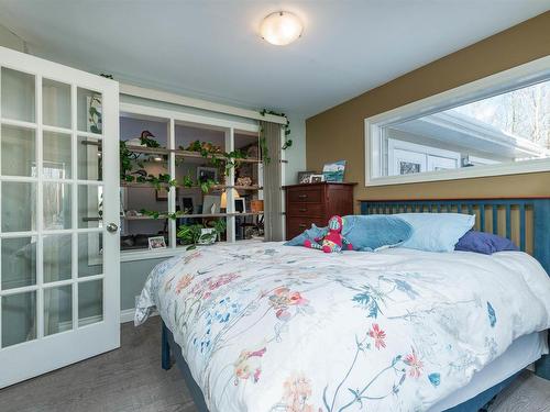 121 20212 Twp Road 510, Rural Strathcona County, AB - Indoor Photo Showing Bedroom