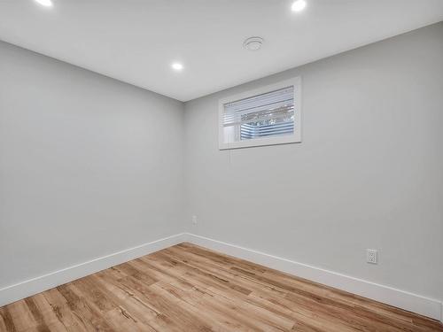 9907 170 Avenue, Edmonton, AB - Indoor Photo Showing Other Room