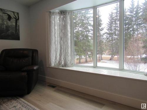 303 57312 Range Road 25, Rural Barrhead County, AB - Indoor Photo Showing Other Room