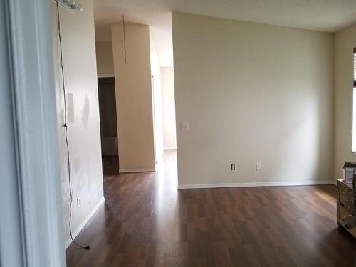 14018 159A Avenue, Edmonton, AB - Indoor Photo Showing Other Room