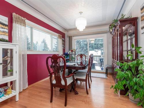 325 52306 Rge Road 212, Rural Strathcona County, AB - Indoor Photo Showing Dining Room