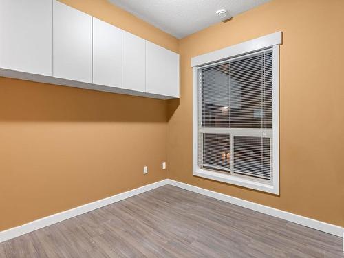 514 10518 113 Street, Edmonton, AB - Indoor Photo Showing Other Room