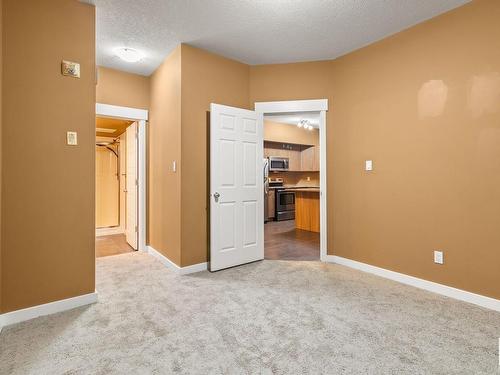 514 10518 113 Street, Edmonton, AB - Indoor Photo Showing Other Room