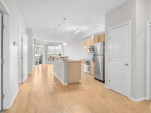 307 10503 98 Avenue, Edmonton, AB - Indoor Photo Showing Kitchen