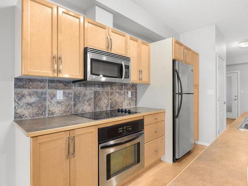 307 10503 98 Avenue, Edmonton, AB - Indoor Photo Showing Kitchen