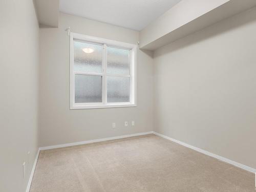 307 10503 98 Avenue, Edmonton, AB - Indoor Photo Showing Other Room