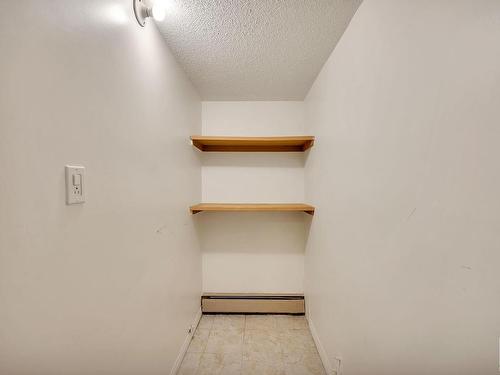 11 10931 83 Street, Edmonton, AB - Indoor