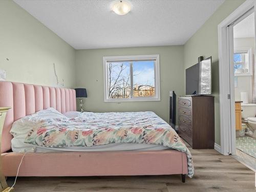 29 12050 17 Avenue, Edmonton, AB - Indoor Photo Showing Bedroom