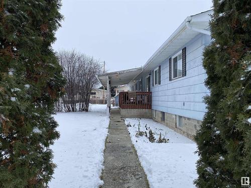 5428 49 Street, Warburg, AB - Outdoor