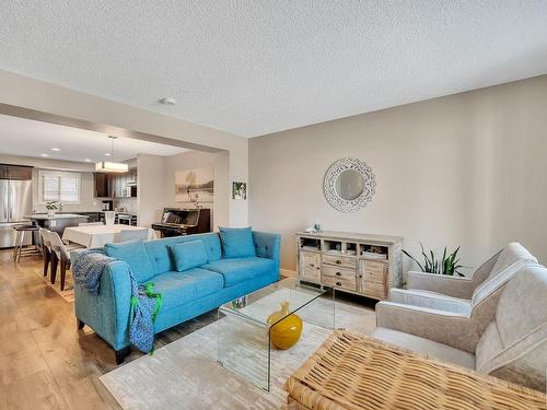 224 Allard Way, Fort Saskatchewan, AB - Indoor Photo Showing Living Room