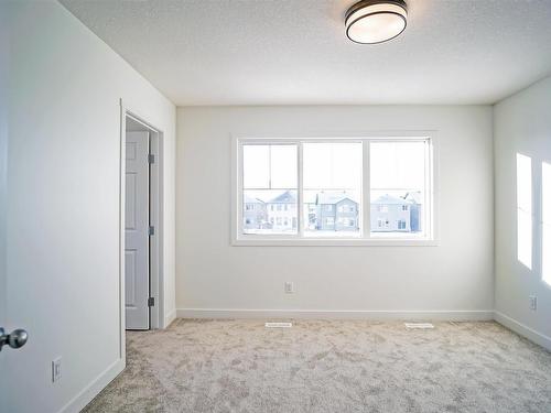 9708 Carson Place, Edmonton, AB - Indoor Photo Showing Other Room