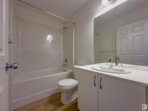 9708 Carson Place, Edmonton, AB - Indoor Photo Showing Bathroom