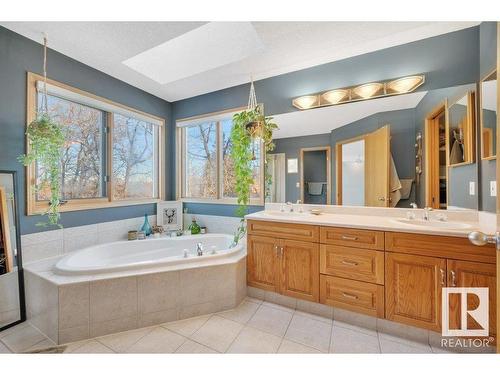 171 51268 Rge Road 204, Rural Strathcona County, AB - Indoor Photo Showing Bathroom