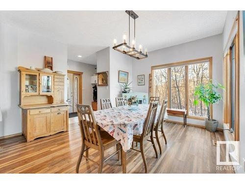 171 51268 Rge Road 204, Rural Strathcona County, AB - Indoor Photo Showing Dining Room