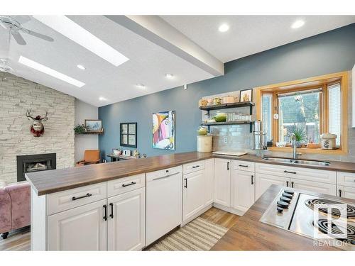 171 51268 Rge Road 204, Rural Strathcona County, AB - Indoor Photo Showing Kitchen With Double Sink