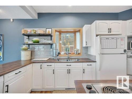 171 51268 Rge Road 204, Rural Strathcona County, AB - Indoor Photo Showing Kitchen With Double Sink