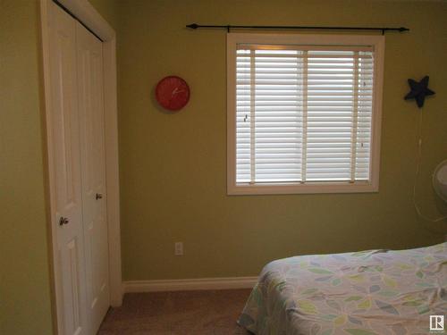 11904 175 Avenue Nw, Edmonton, AB - Indoor Photo Showing Bedroom