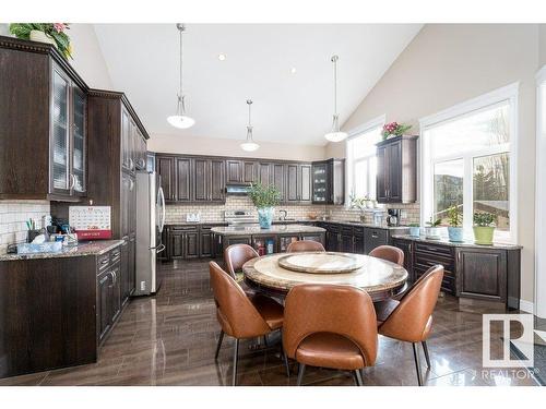 17512 110 Street, Edmonton, AB - Indoor Photo Showing Dining Room